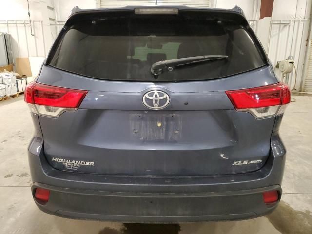 2018 Toyota Highlander SE