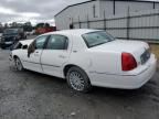 2005 Lincoln Town Car Signature Limited