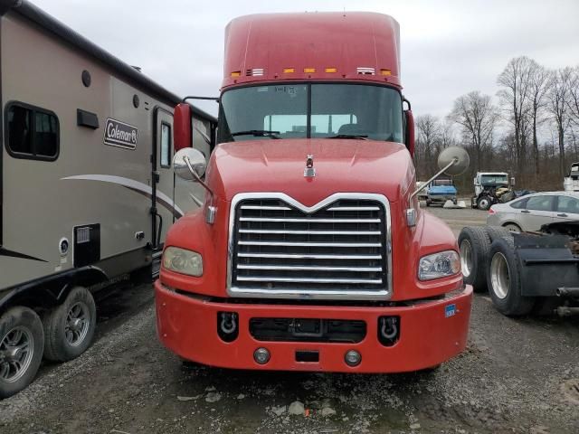 2015 Mack 600 CXU600