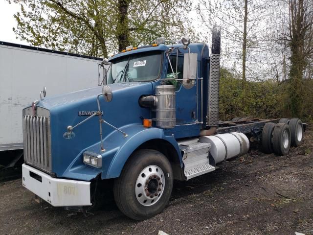 2009 Kenworth Construction T800