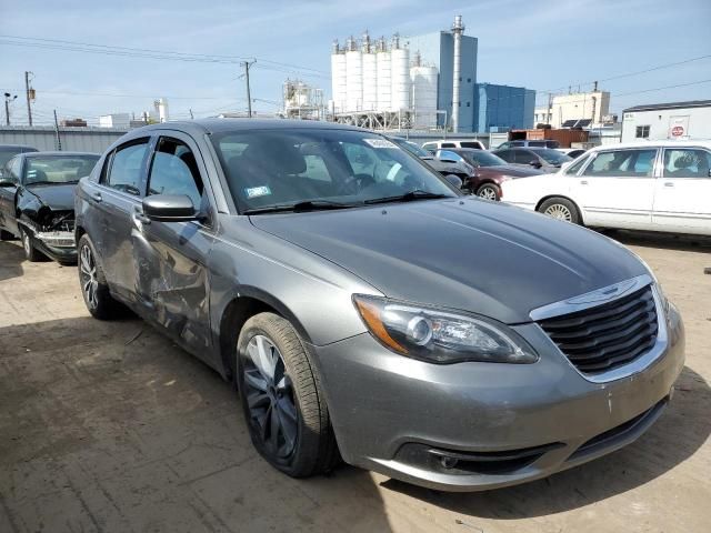 2013 Chrysler 200 Limited