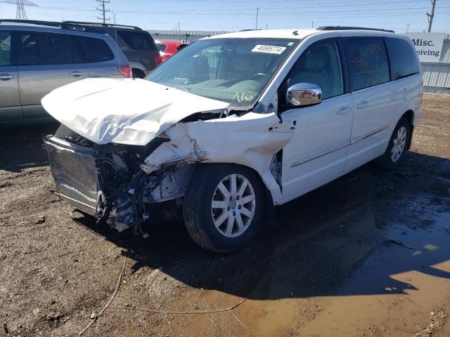 2011 Chrysler Town & Country Touring L