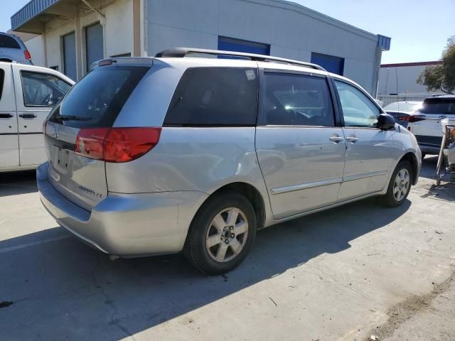 2006 Toyota Sienna CE