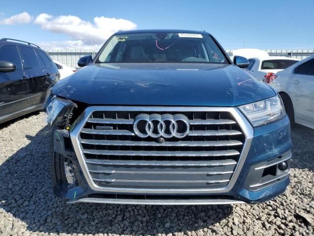 2019 Audi Q7 Premium Plus