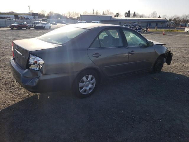 2004 Toyota Camry LE