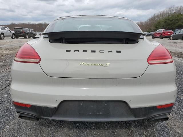 2014 Porsche Panamera 2