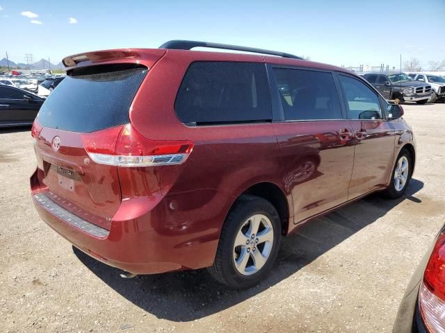 2014 Toyota Sienna LE