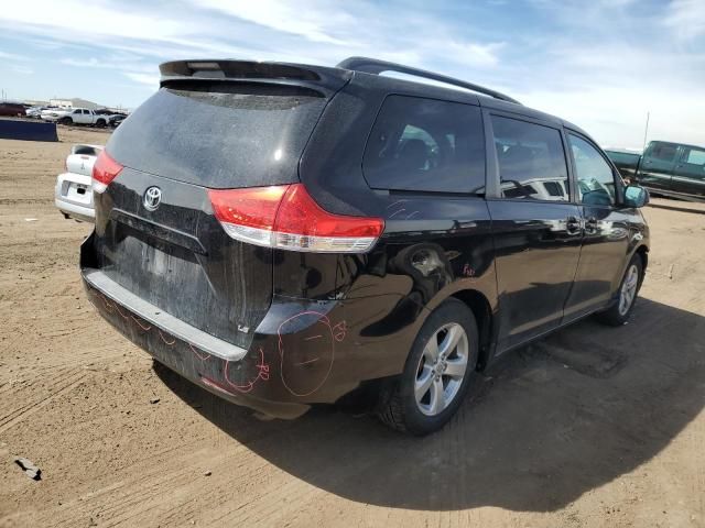 2013 Toyota Sienna LE