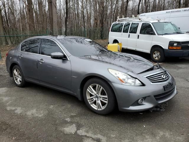 2015 Infiniti Q40