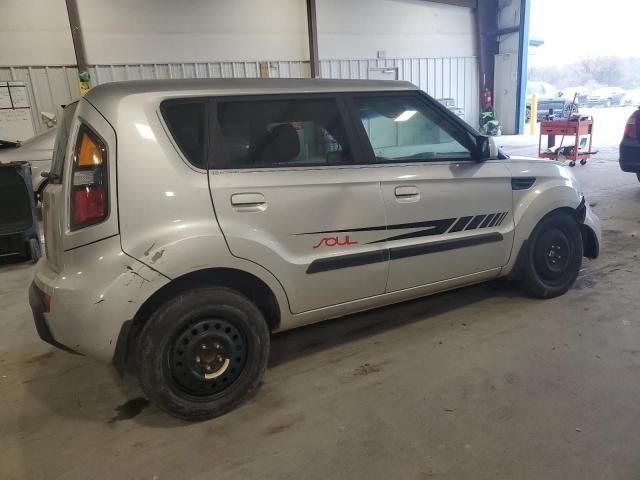 2010 KIA Soul +