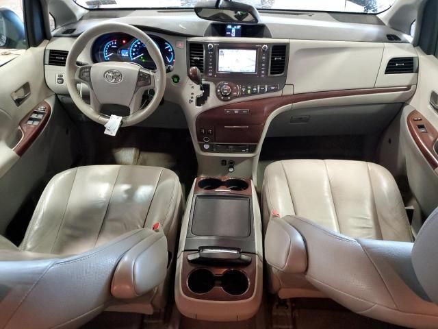 2012 Toyota Sienna XLE