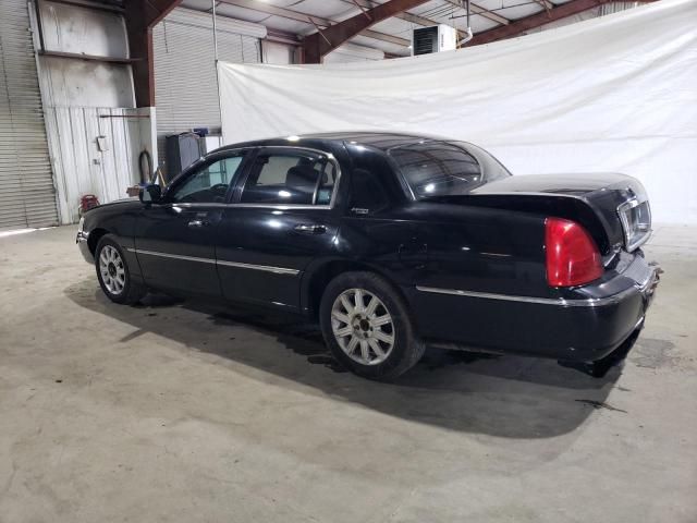 2011 Lincoln Town Car Signature Limited