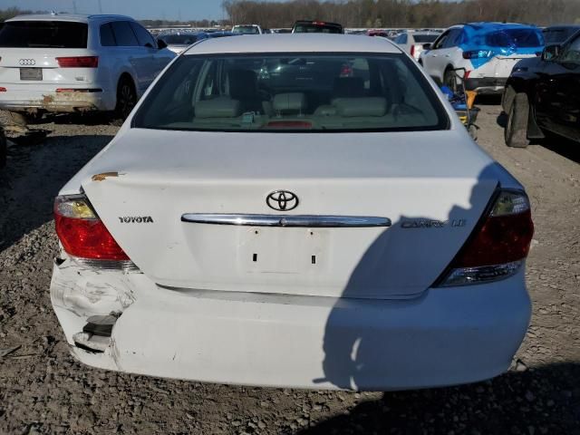 2005 Toyota Camry LE