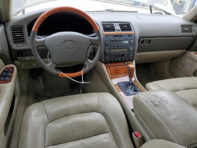 1999 Lexus LS 400