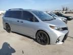 2020 Toyota Sienna SE