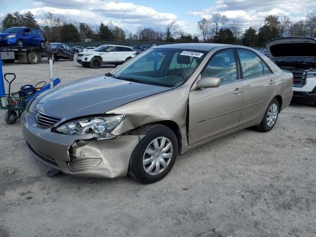 2005 Toyota Camry LE