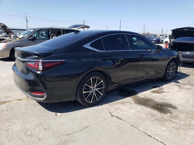 2022 Lexus ES 300H Base