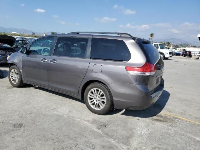 2011 Toyota Sienna XLE