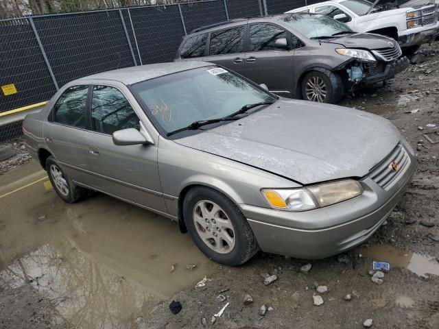 1999 Toyota Camry LE