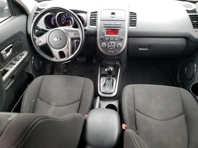 2013 KIA Soul +