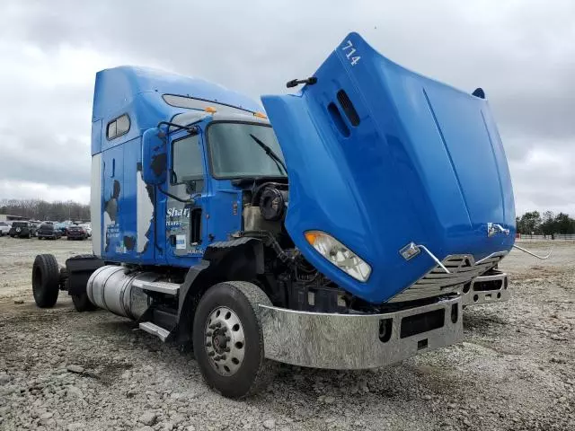 2012 Mack 600 CXU600