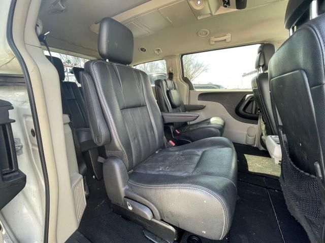 2012 Chrysler Town & Country Touring