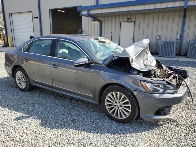 2016 Volkswagen Passat SE