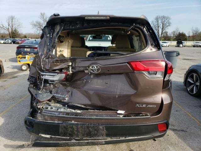 2019 Toyota Highlander SE