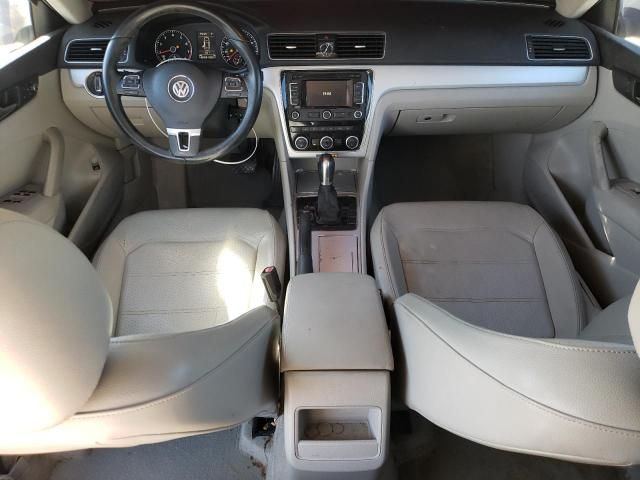 2012 Volkswagen Passat SE