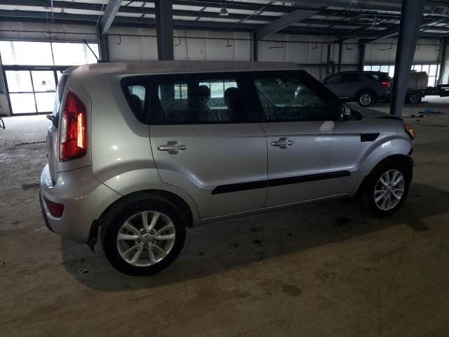 2013 KIA Soul +