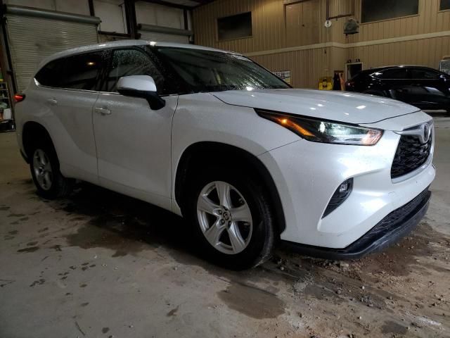 2022 Toyota Highlander L