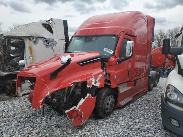 2021 Freightliner Cascadia 126