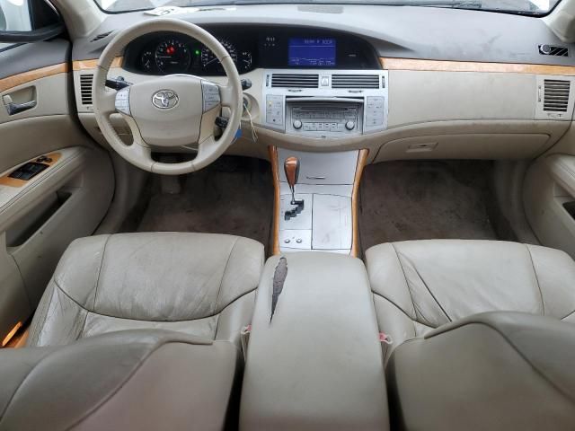 2005 Toyota Avalon XL