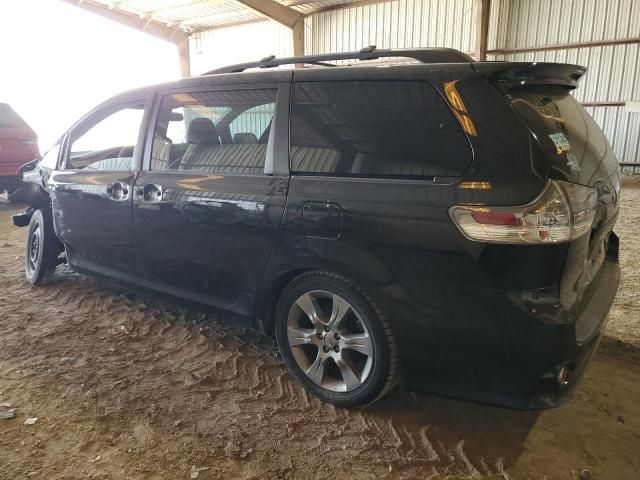 2014 Toyota Sienna Sport