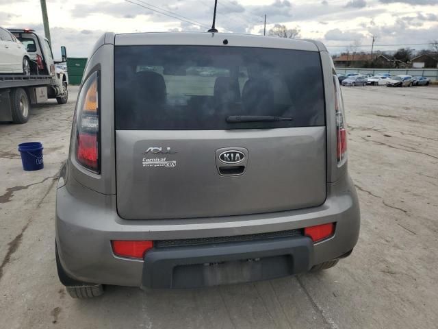 2011 KIA Soul +