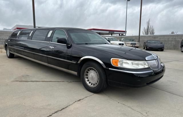 1999 Lincoln Town Car Executive