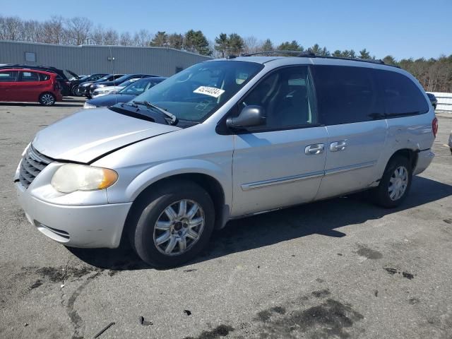 2005 Chrysler Town & Country Touring