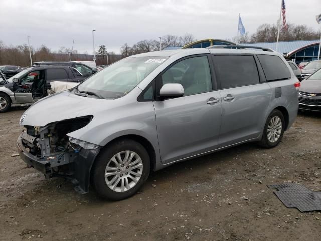 2011 Toyota Sienna XLE