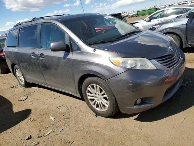 2011 Toyota Sienna XLE