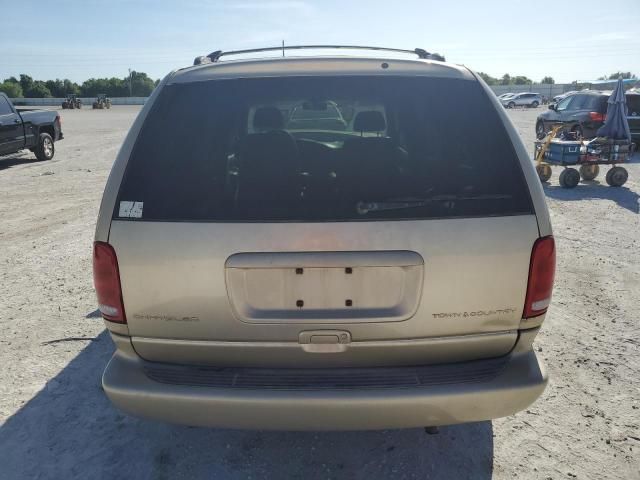 1999 Chrysler Town & Country LX