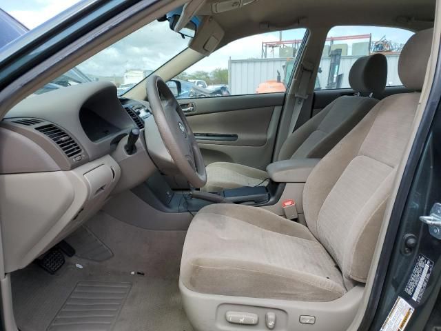 2005 Toyota Camry LE