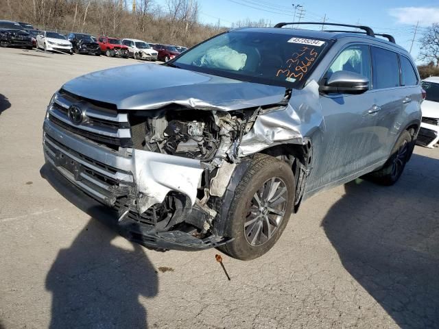 2017 Toyota Highlander SE