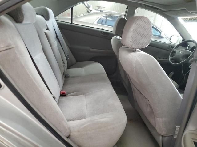 2004 Toyota Camry LE