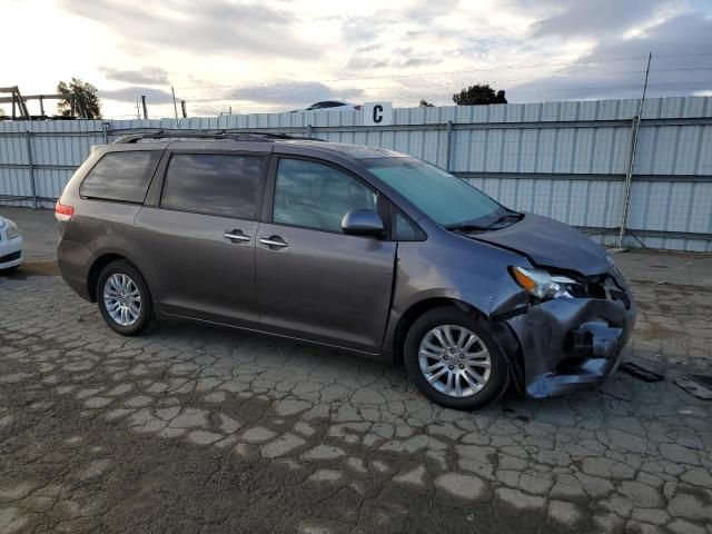 2011 Toyota Sienna XLE