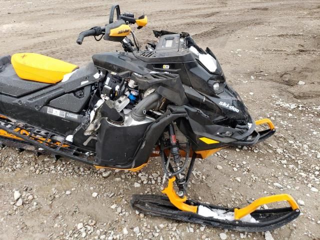 2024 Skidoo Snowmobile