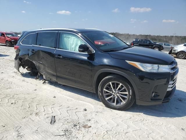 2018 Toyota Highlander SE