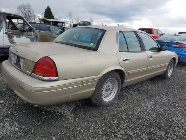 1999 Ford Crown Victoria LX