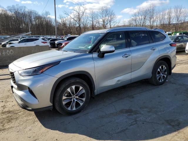 2021 Toyota Highlander XLE