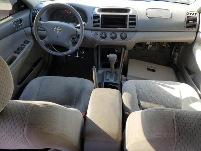 2004 Toyota Camry LE