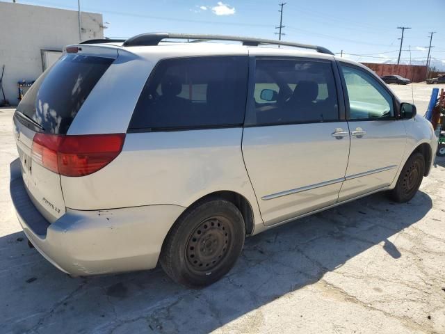 2004 Toyota Sienna CE